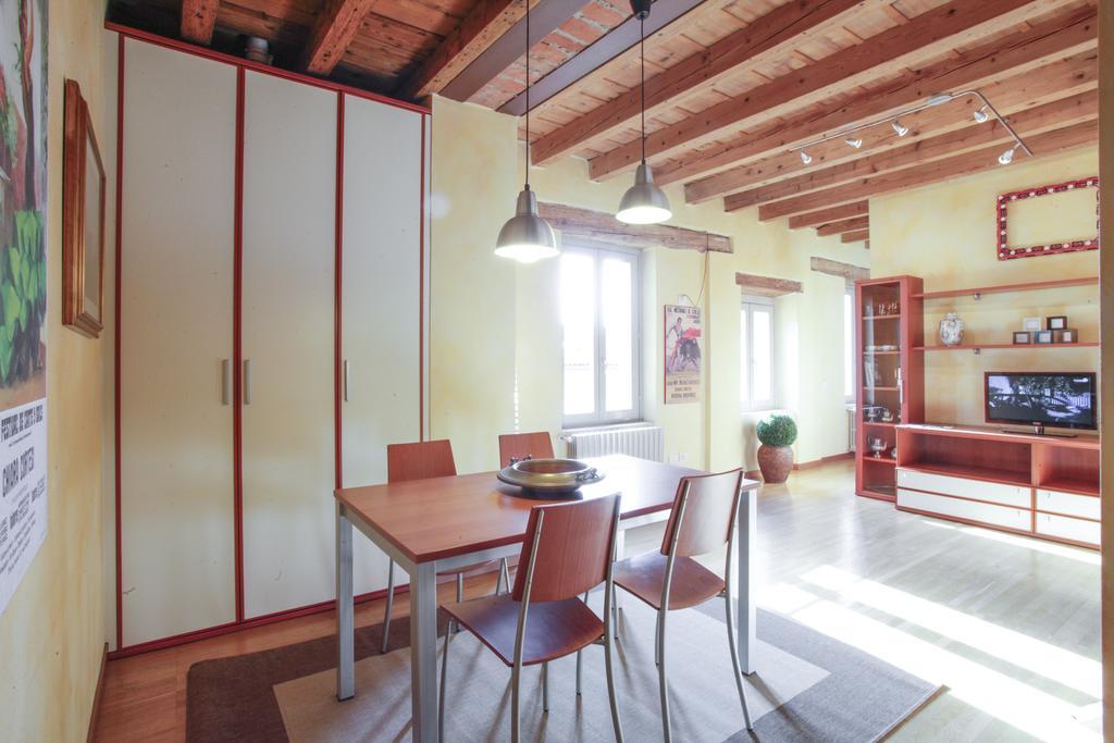 La Corte Antica Apartment Bergamo Room photo